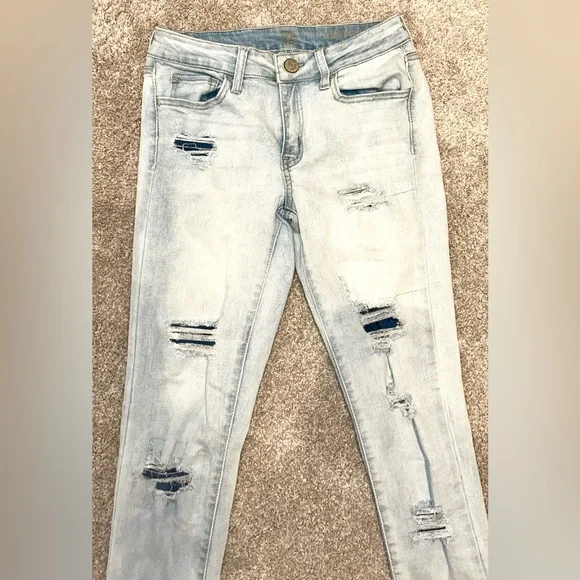 SO Women’s Low Rise Jeggings - Picture 6 of 10